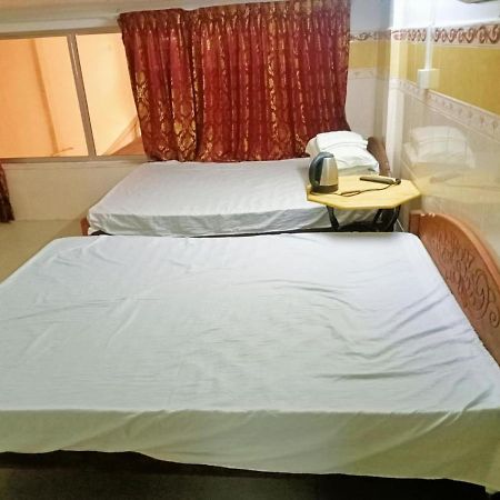 Good Luck Hostel พนมเปญ ภายนอก รูปภาพ